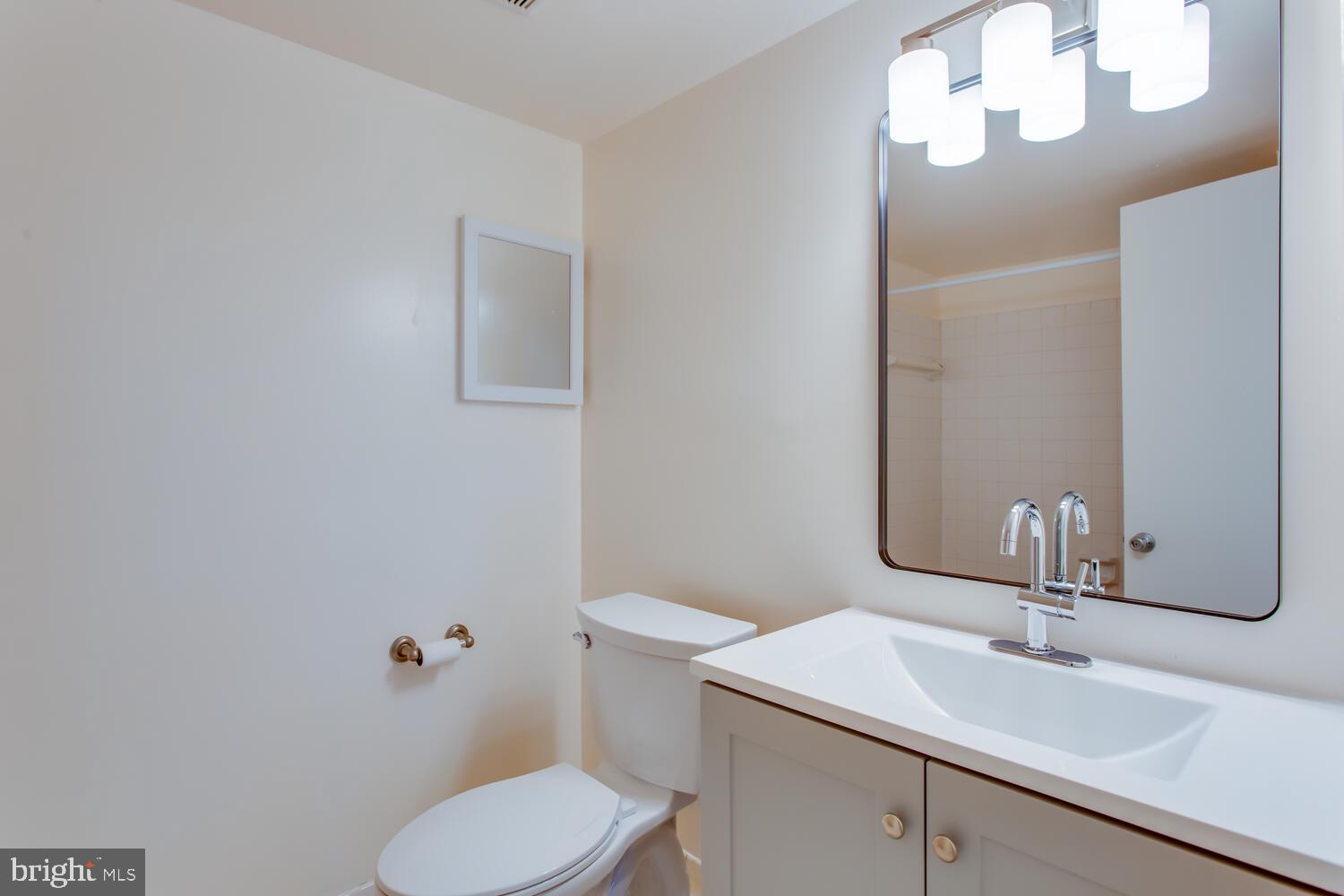 RESTON - Residential Lease