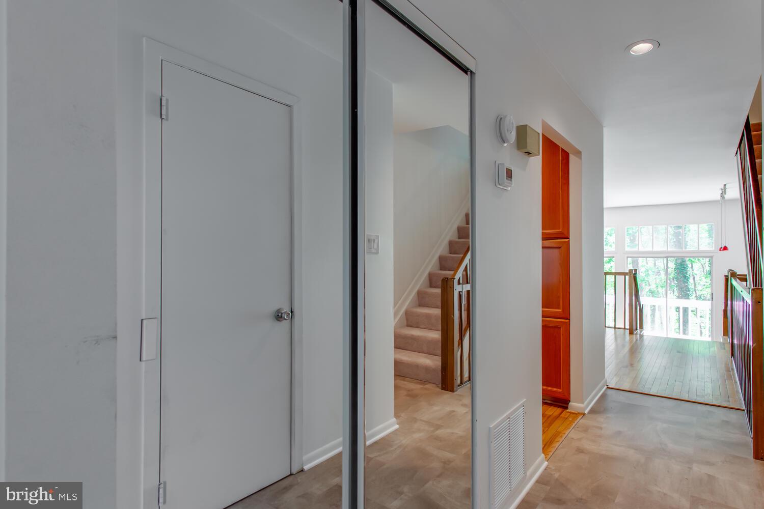 RESTON - Residential Lease