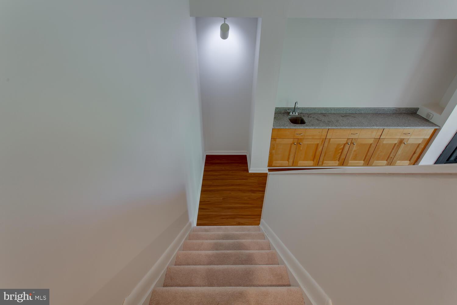 RESTON - Residential Lease