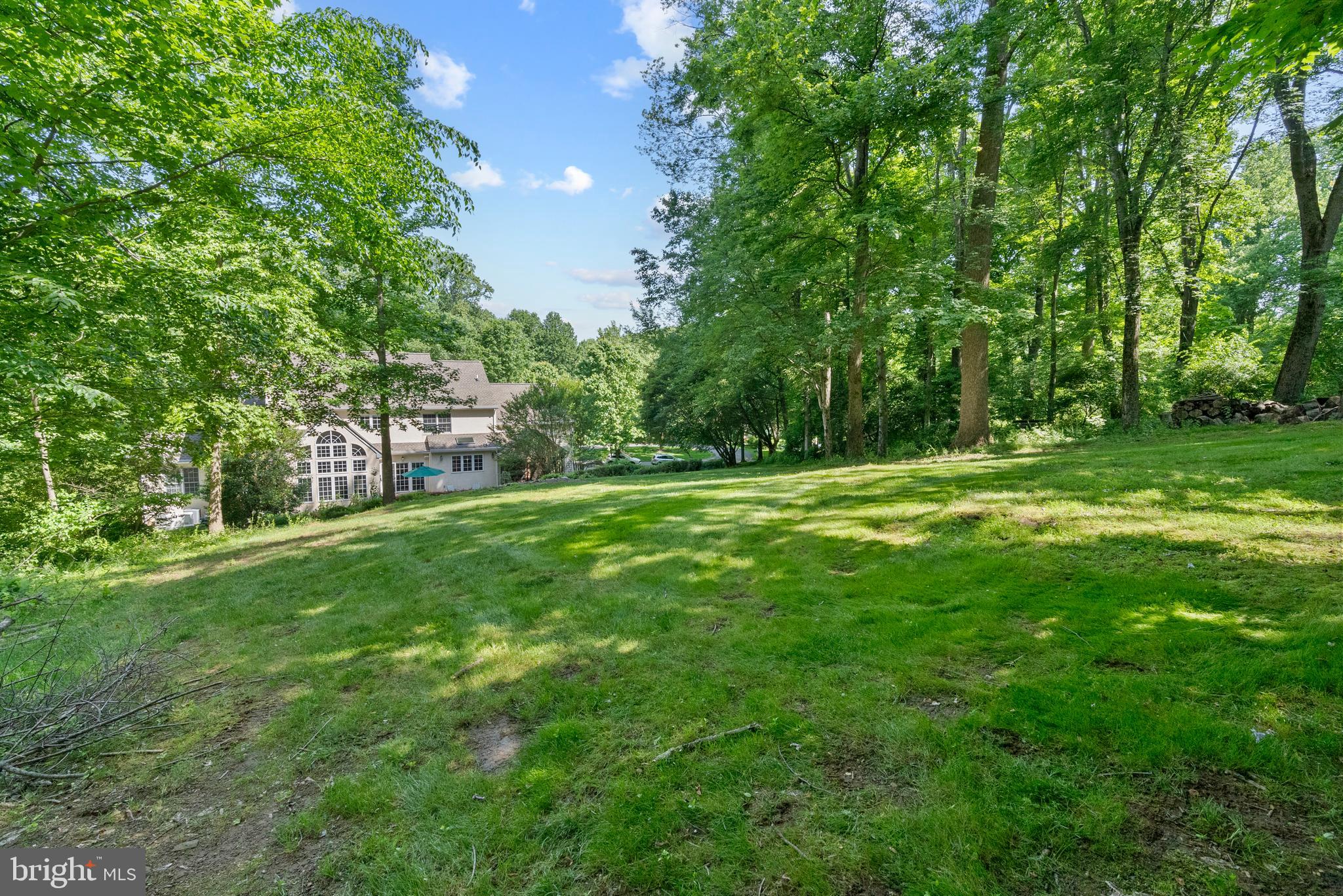 COURTS AT LONGWOOD - Residential