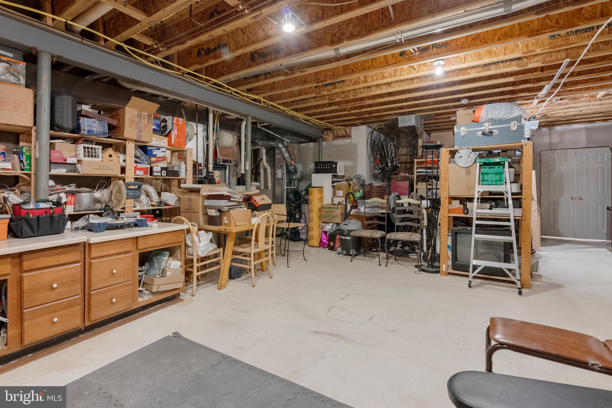 COURTS AT LONGWOOD - Residential