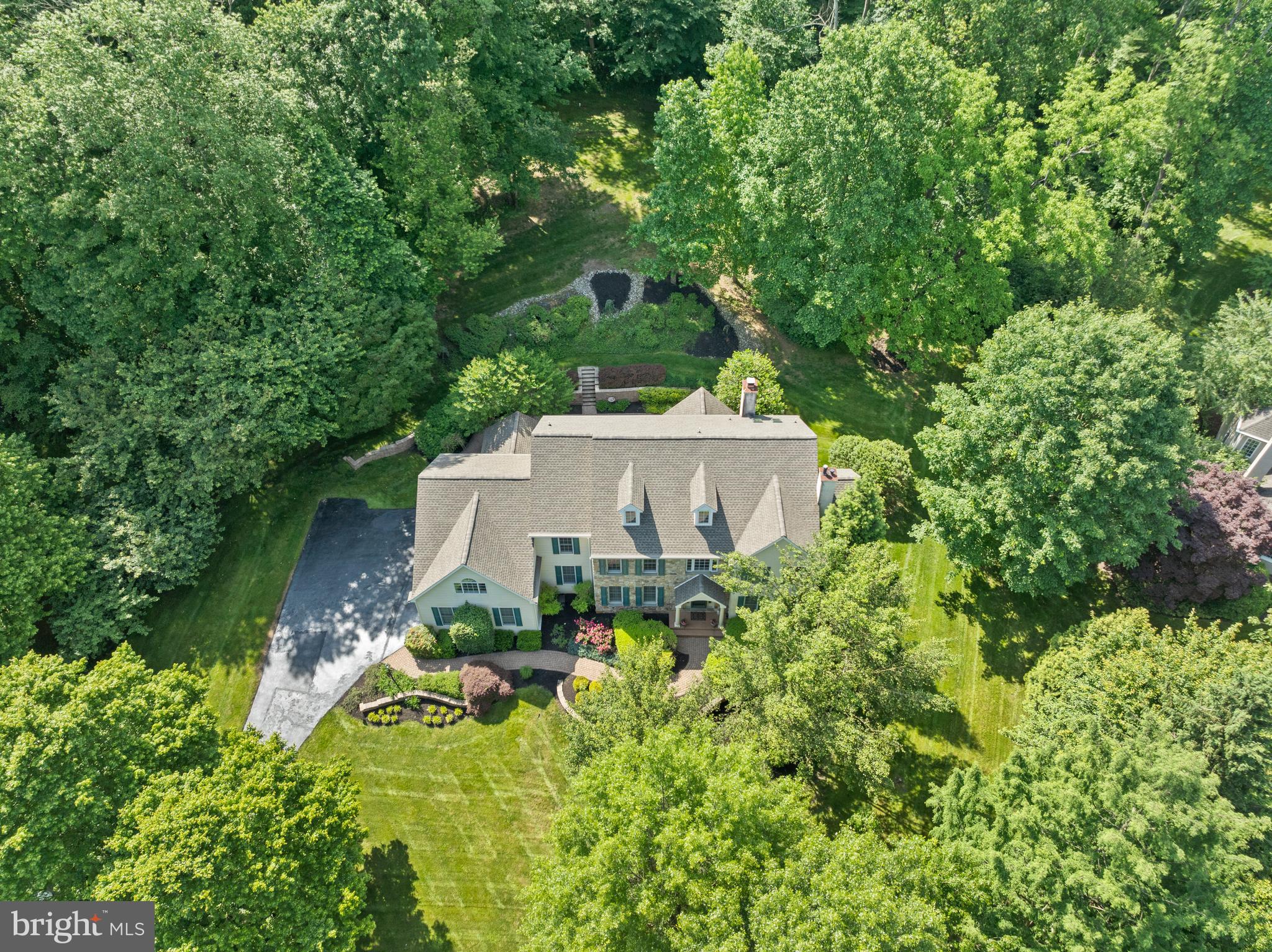 COURTS AT LONGWOOD - Residential