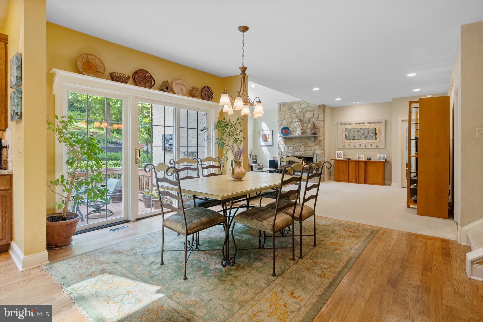 COURTS AT LONGWOOD - Residential