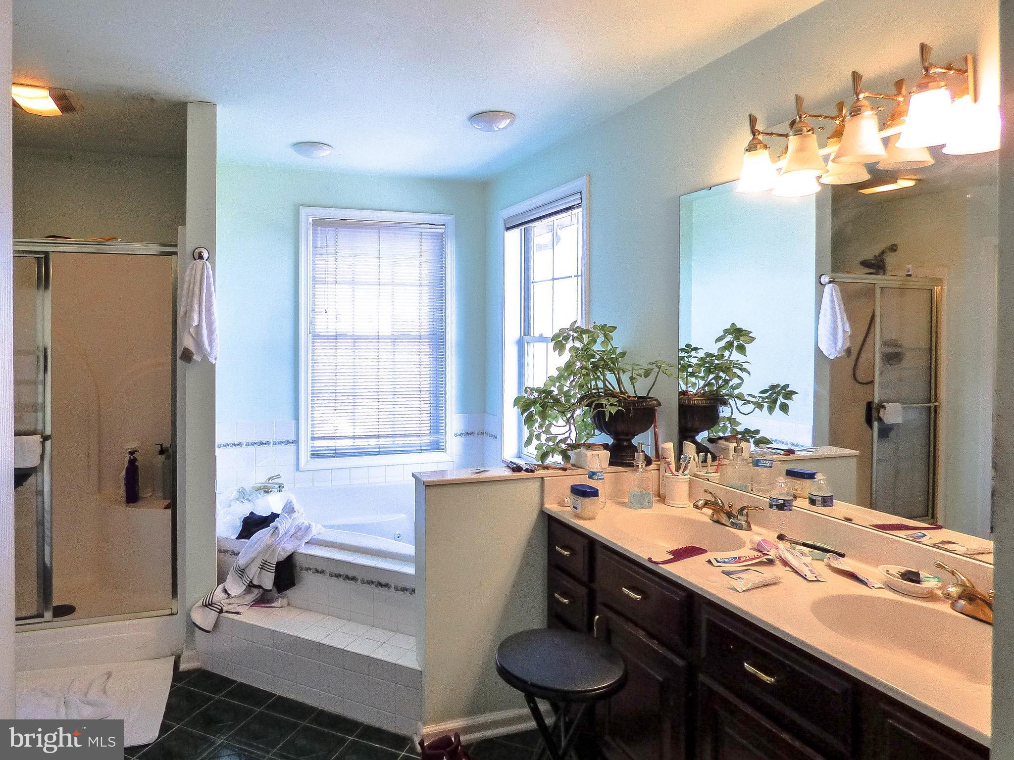 NORTH POINTE - Residential