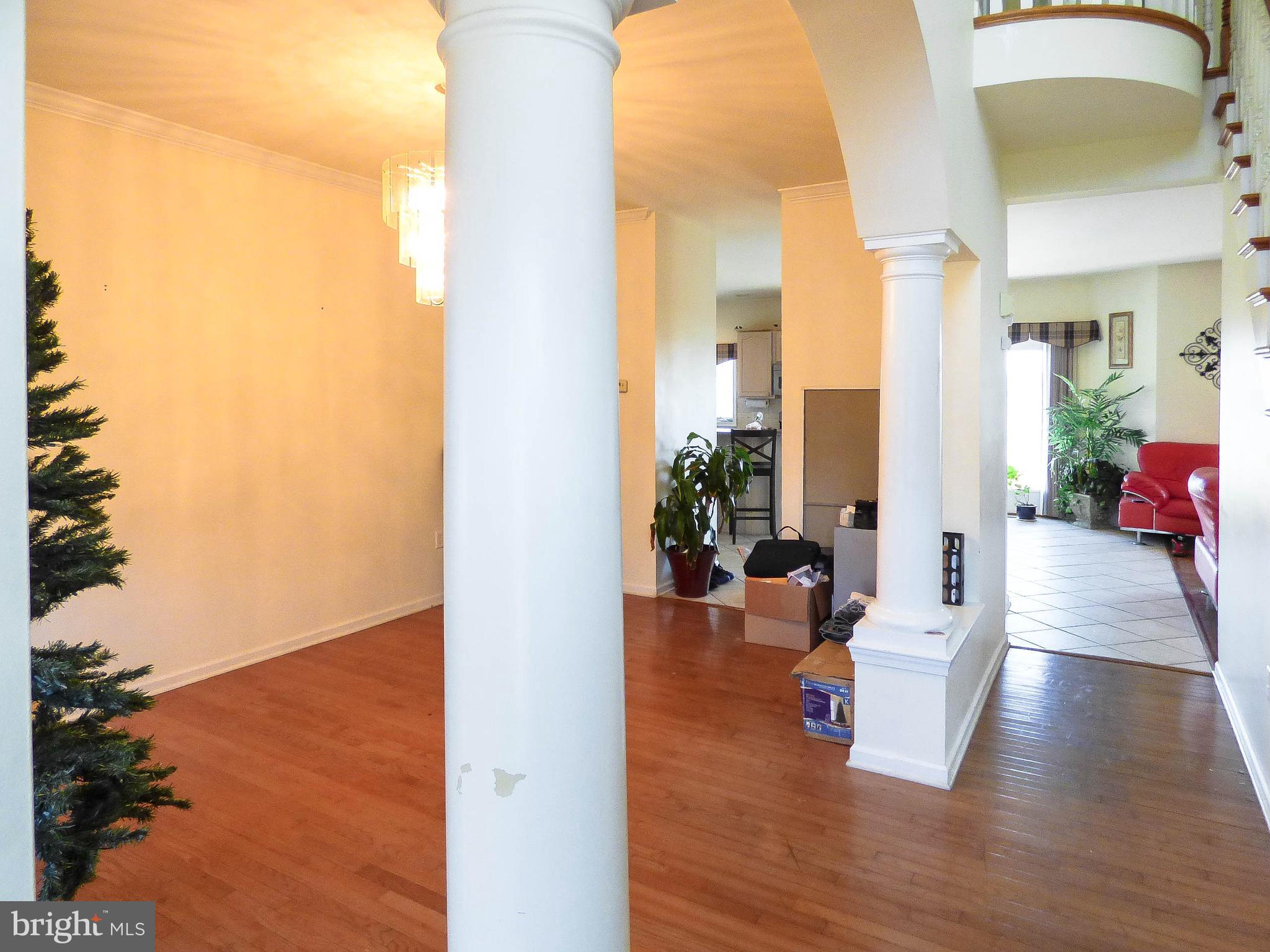 NORTH POINTE - Residential