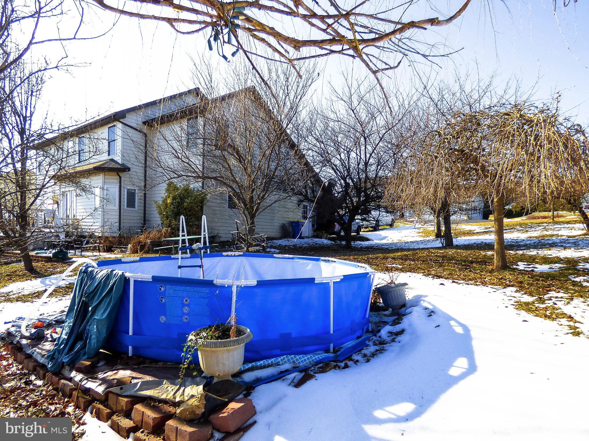 NORTH POINTE - Residential