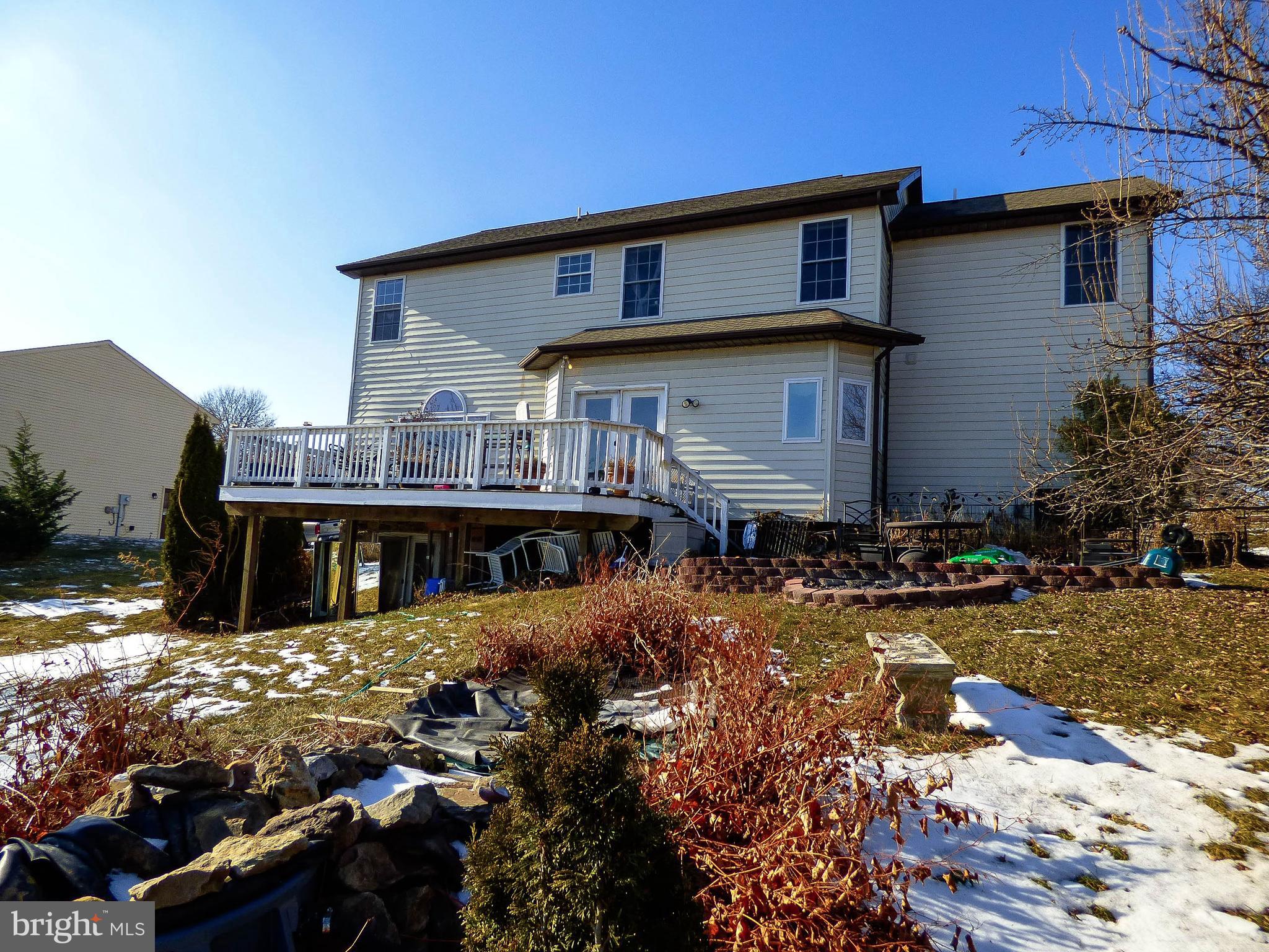 NORTH POINTE - Residential