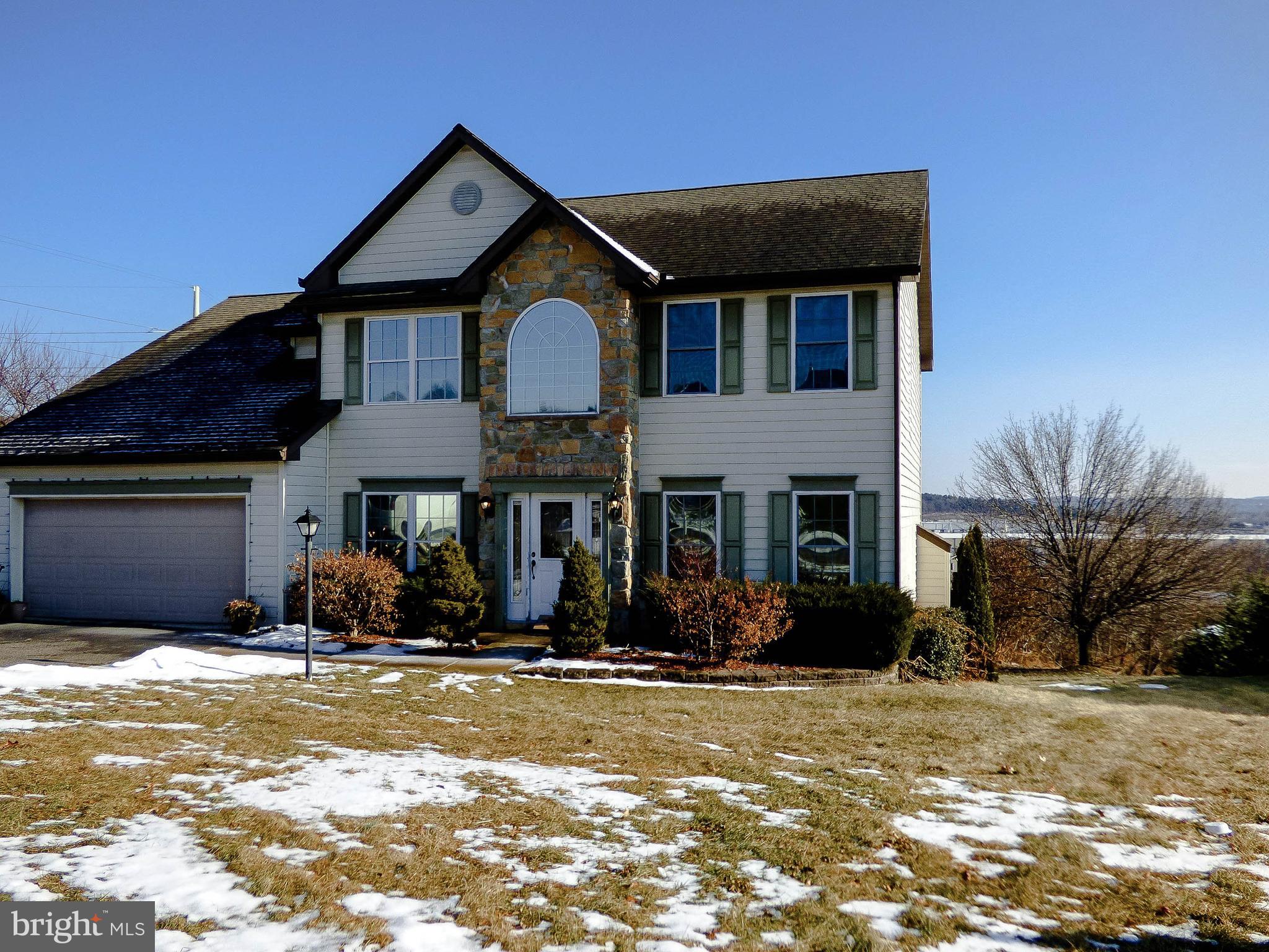 NORTH POINTE - Residential