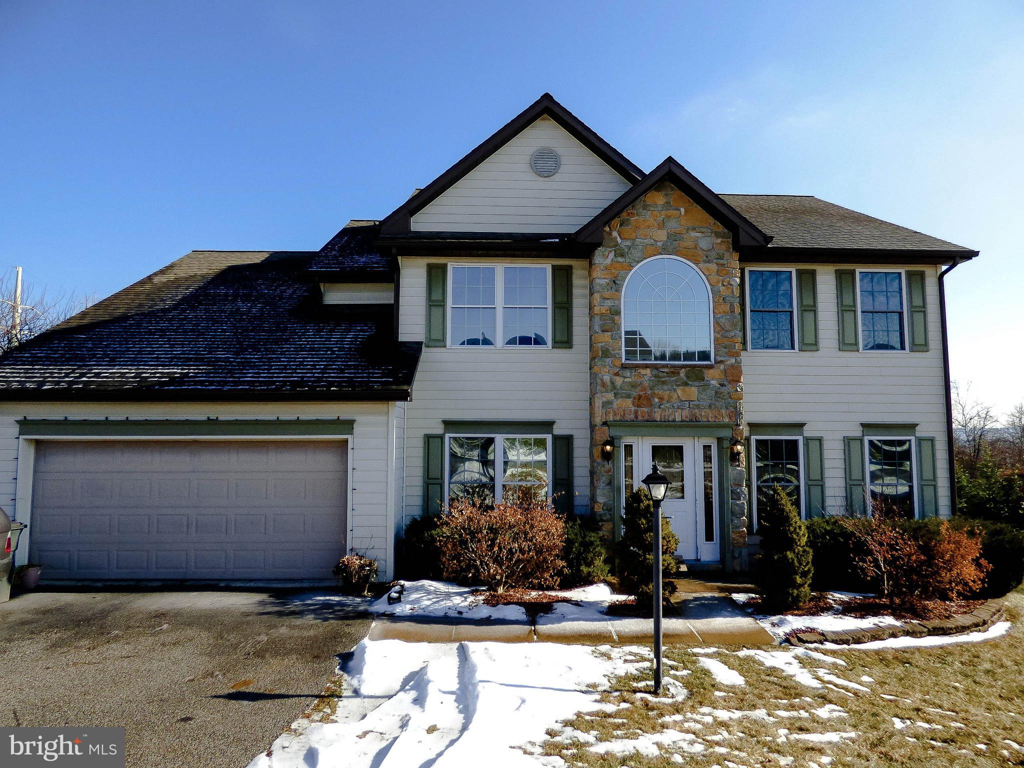 NORTH POINTE - Residential