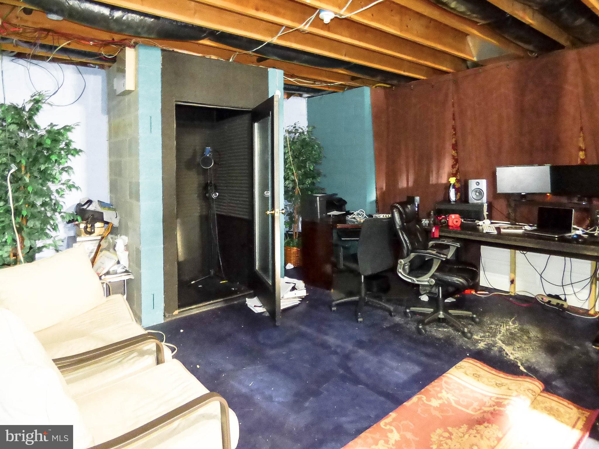 NORTH POINTE - Residential