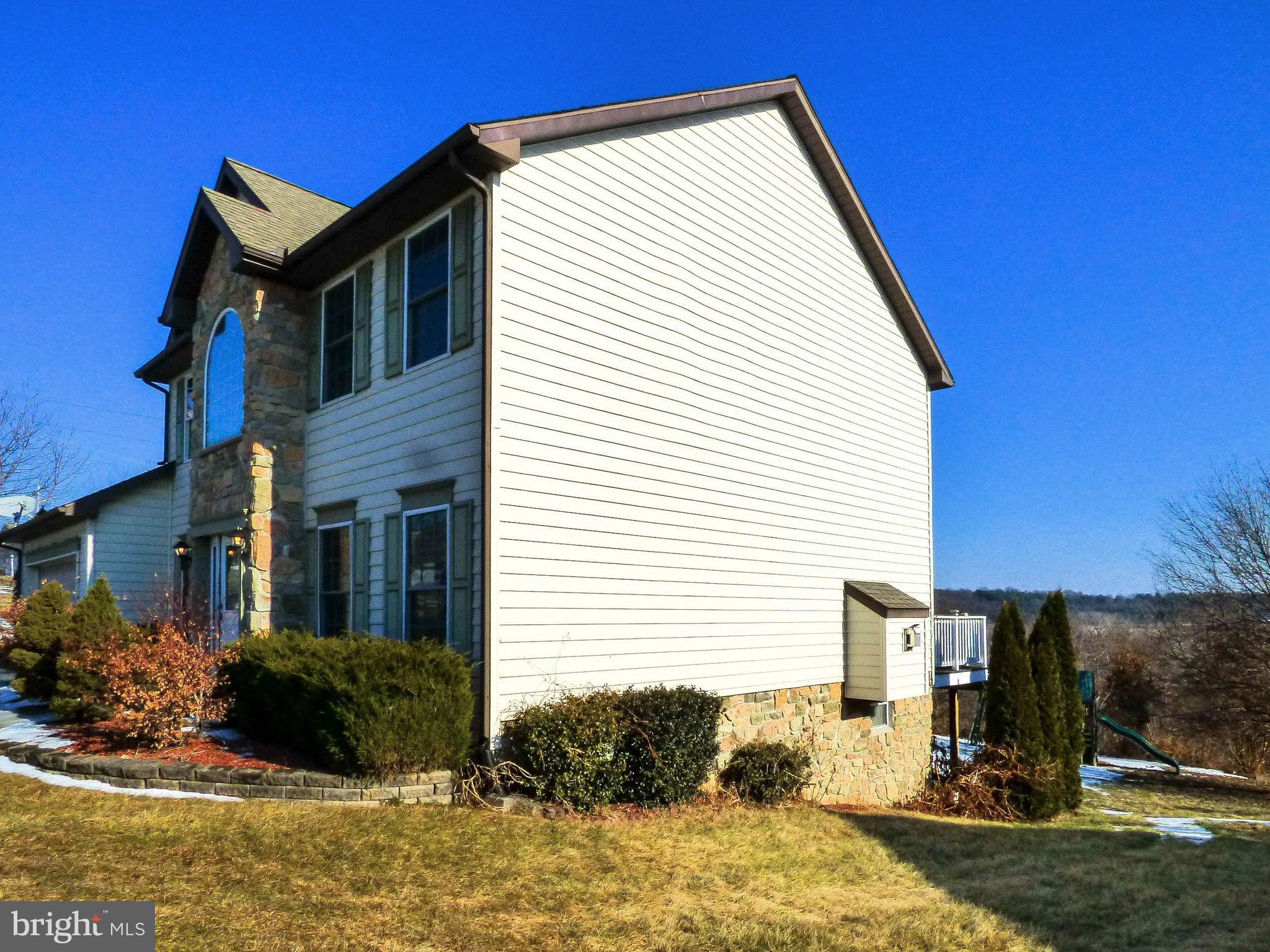 NORTH POINTE - Residential