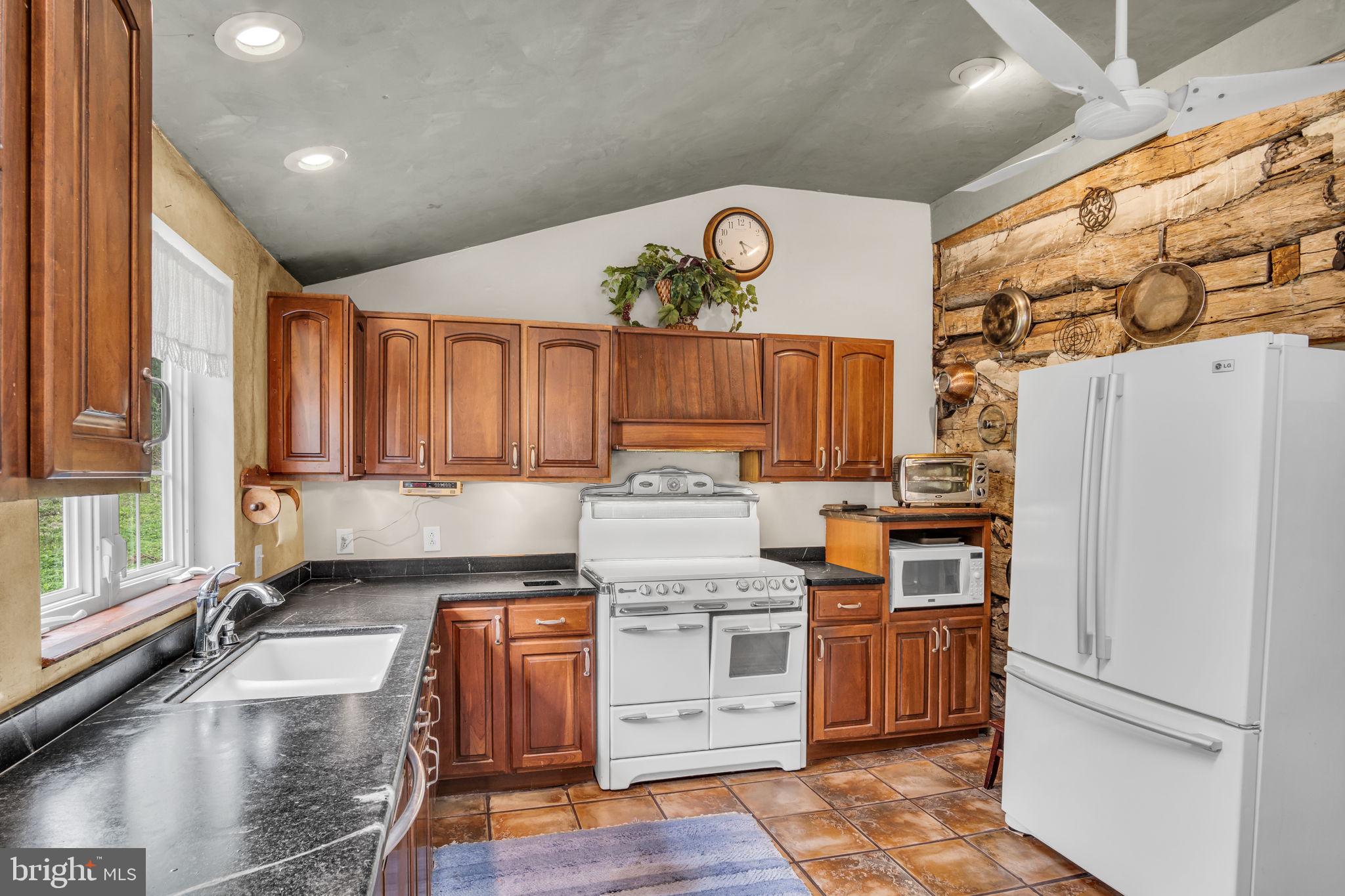7556 FISHING CREEK VALLEY ROAD