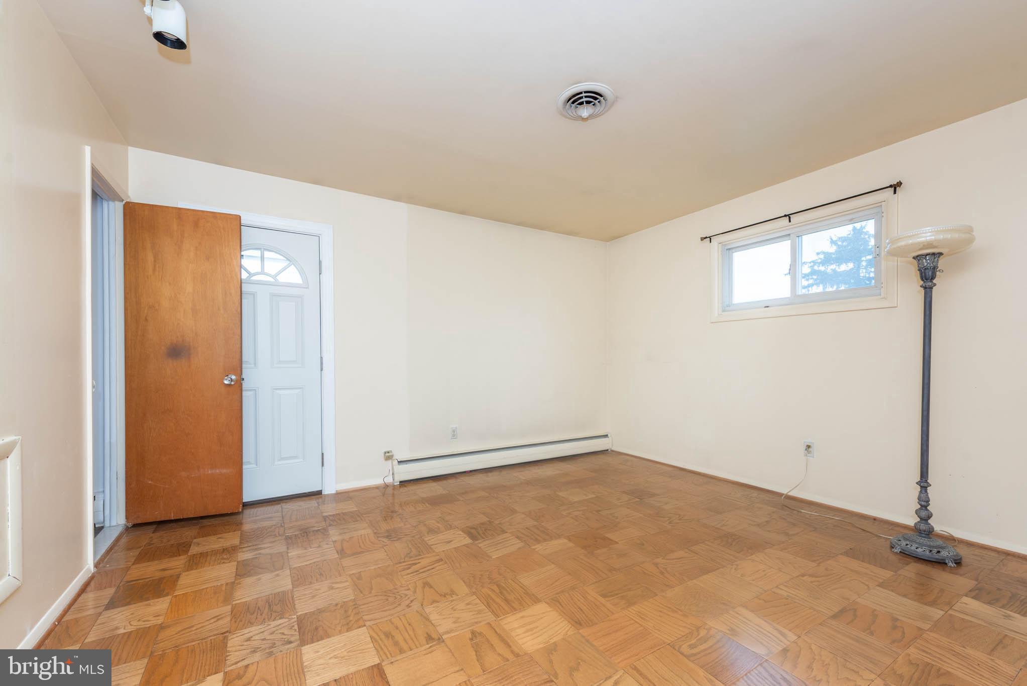 PERRING PARK - Residential