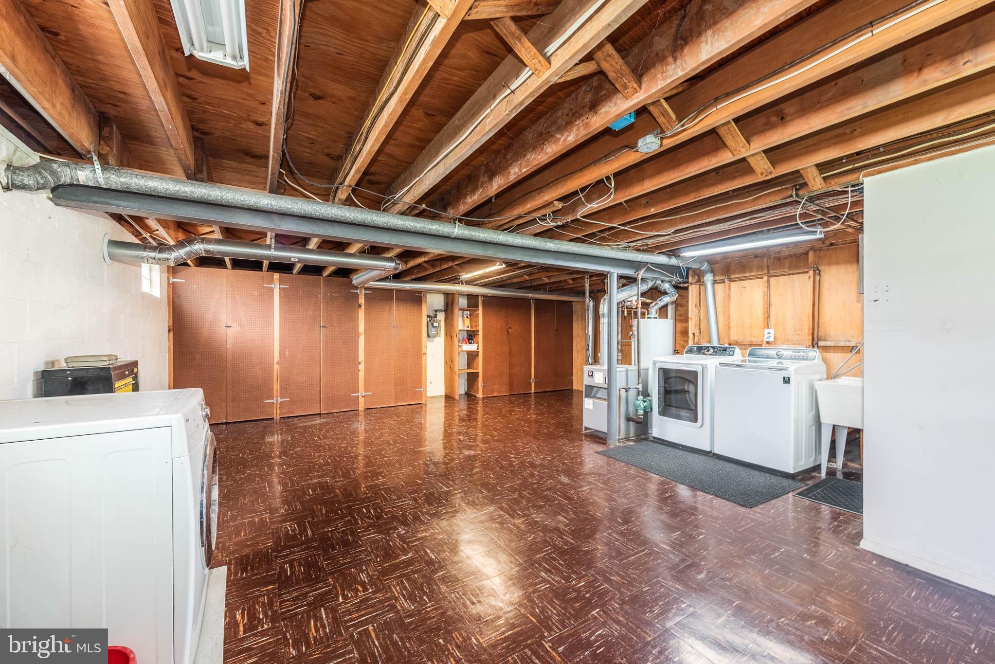 PERRING PARK - Residential