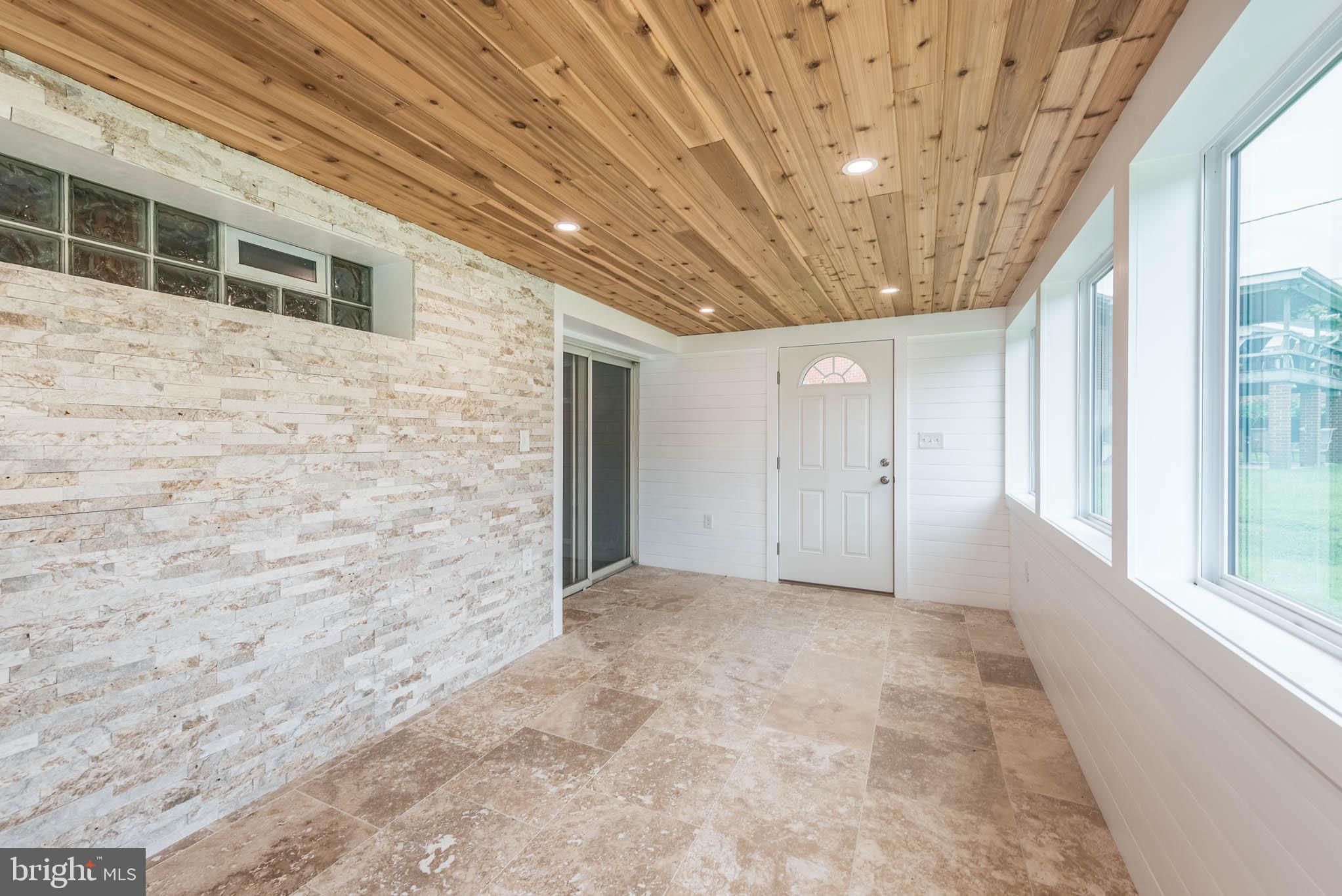 PERRING PARK - Residential