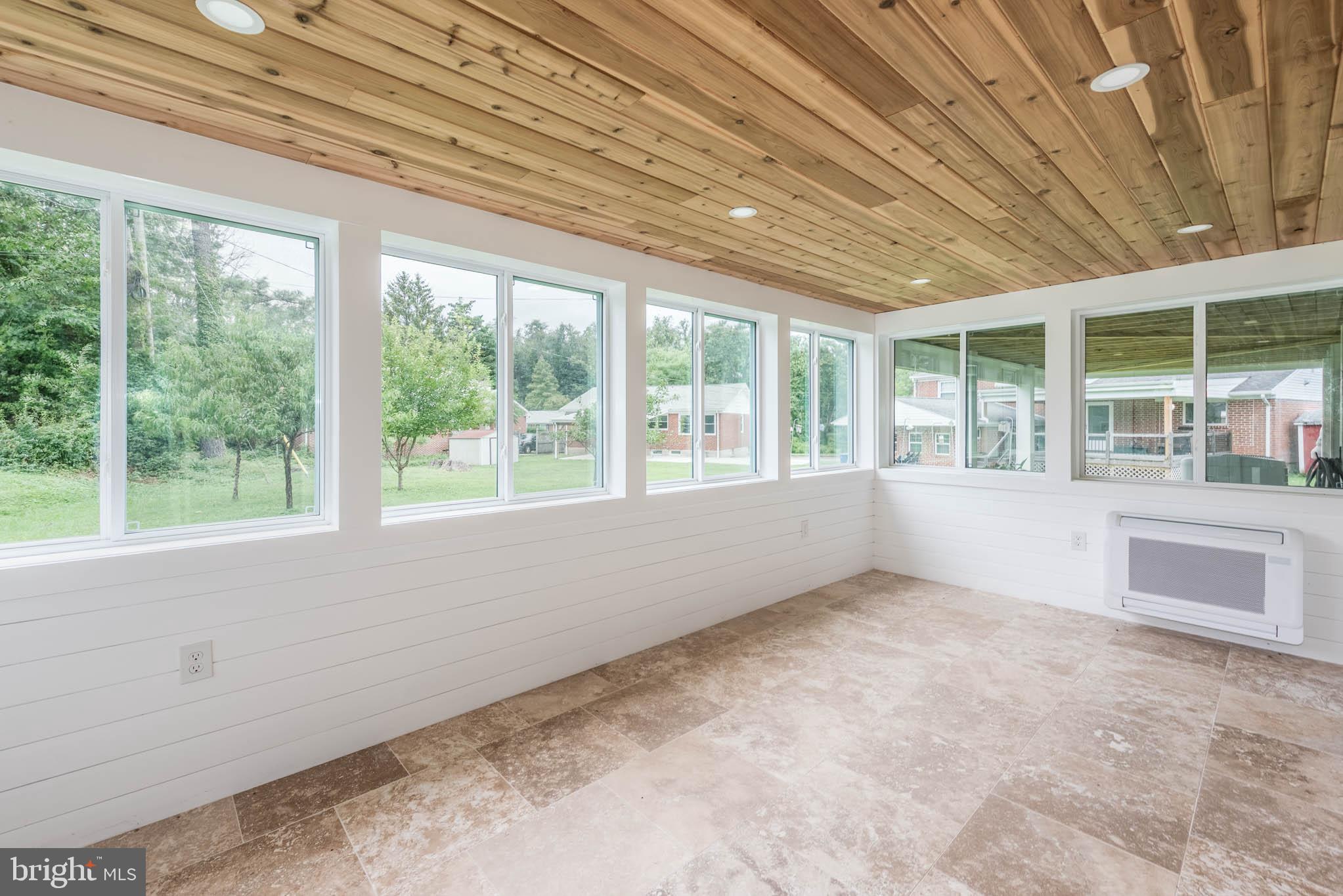 PERRING PARK - Residential