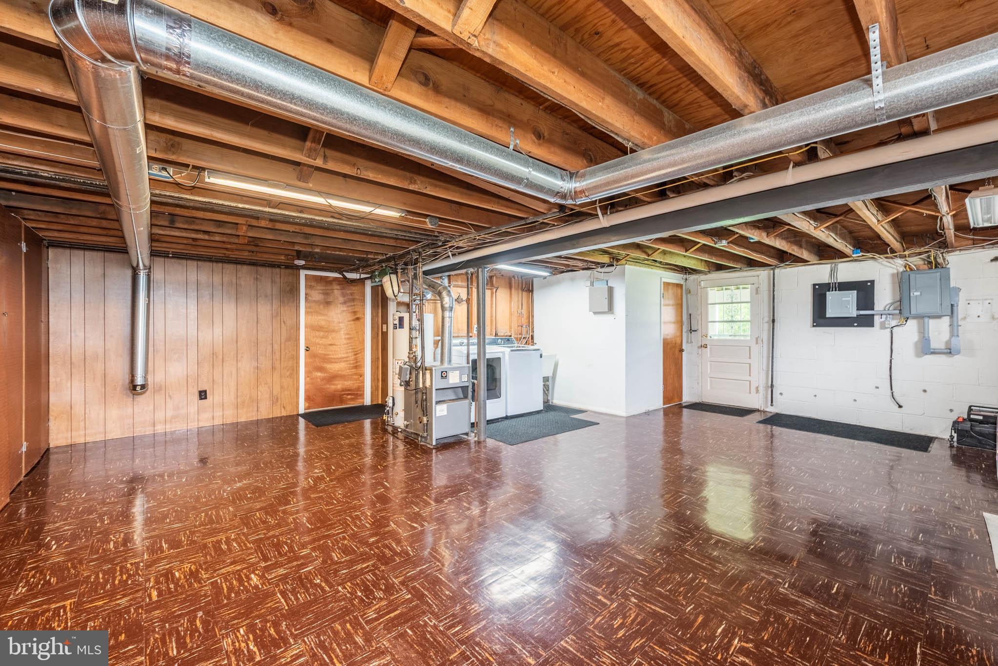 PERRING PARK - Residential