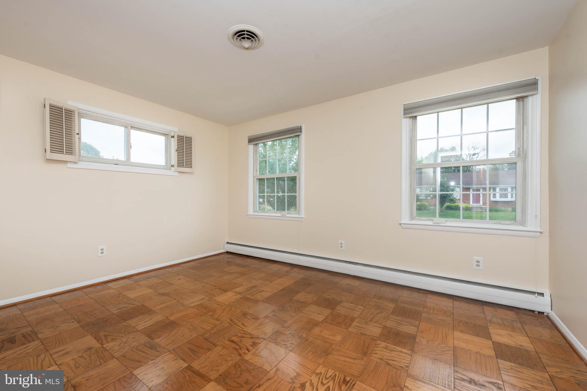 PERRING PARK - Residential