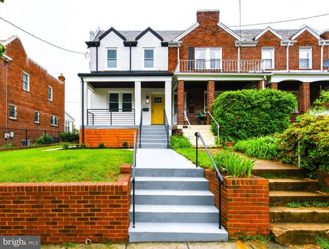 1218 NE ALLISON STREET NE WASHINGTON DC 20017