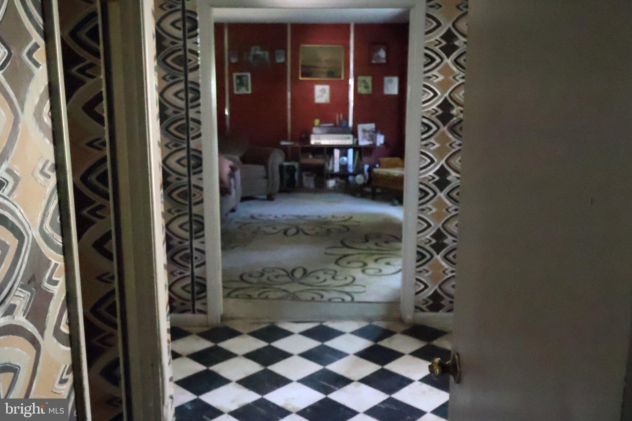 WHITE MARSH MDWS - Residential