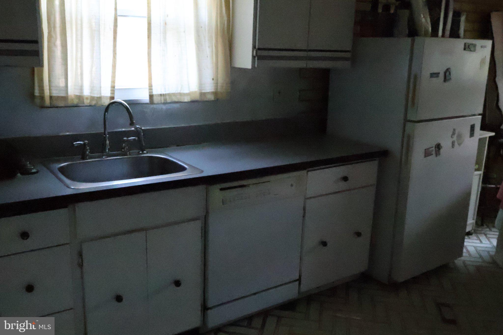 WHITE MARSH MDWS - Residential