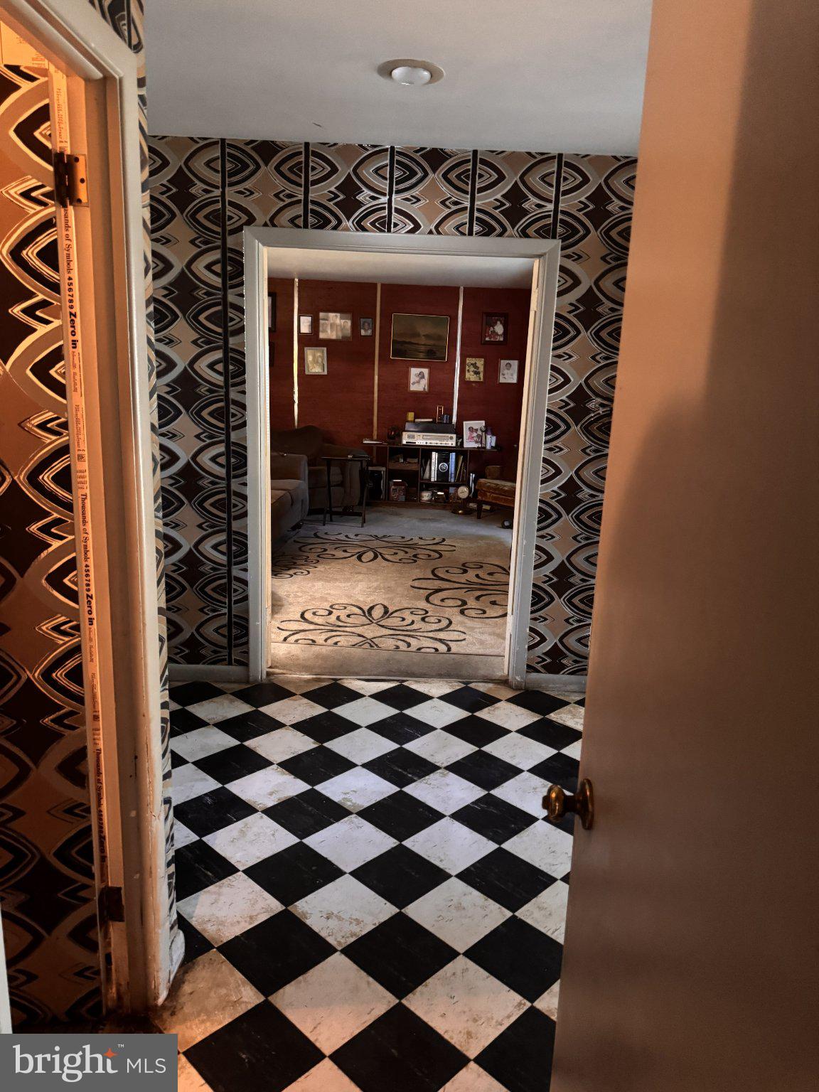 WHITE MARSH MDWS - Residential