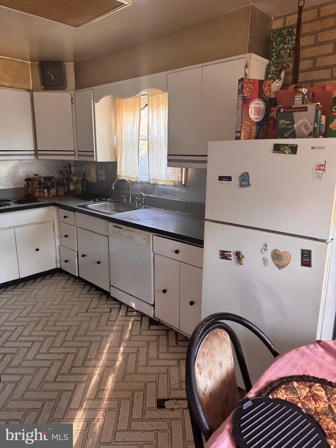 WHITE MARSH MDWS - Residential