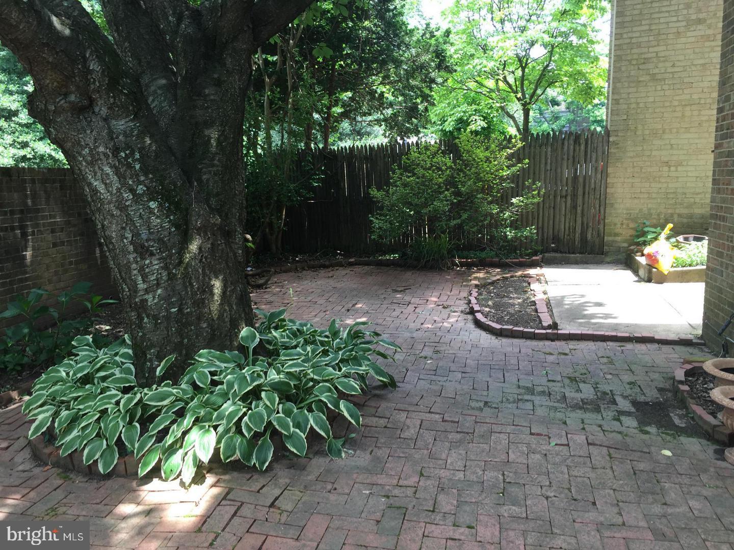 HALLCREST HEIGHTS - Residential Lease