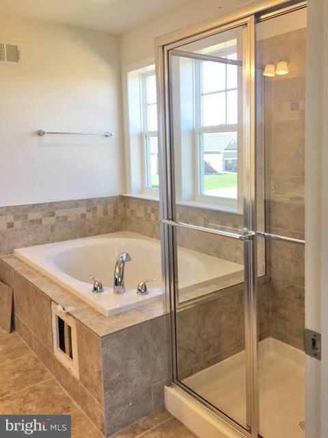 SPRINGDALE FARM - Residential