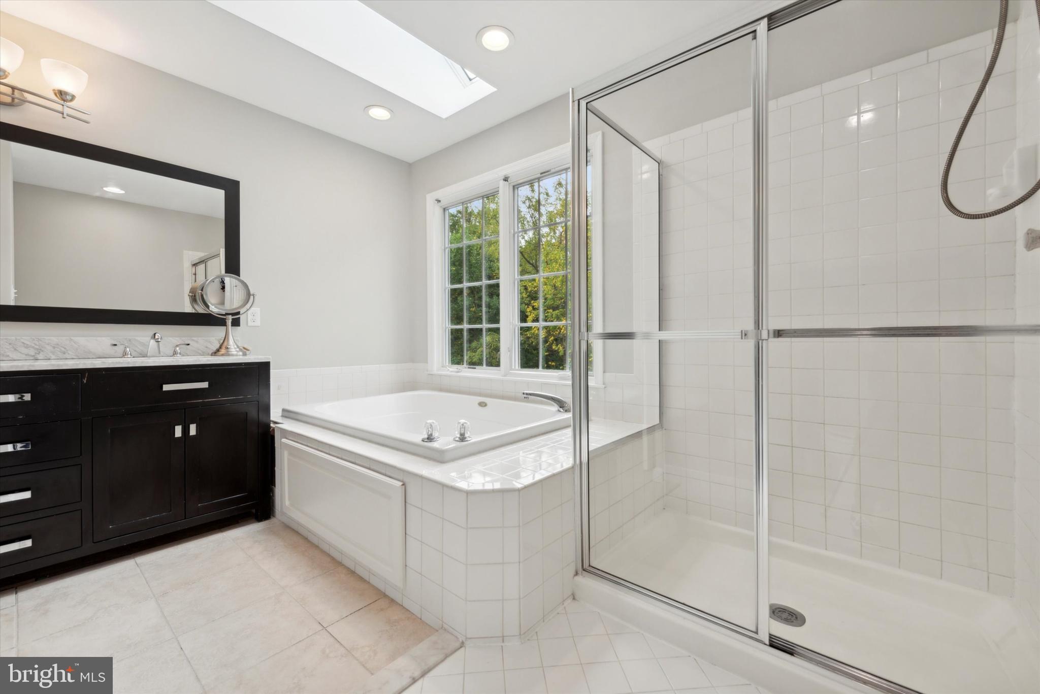 SUMMERHILL - Residential