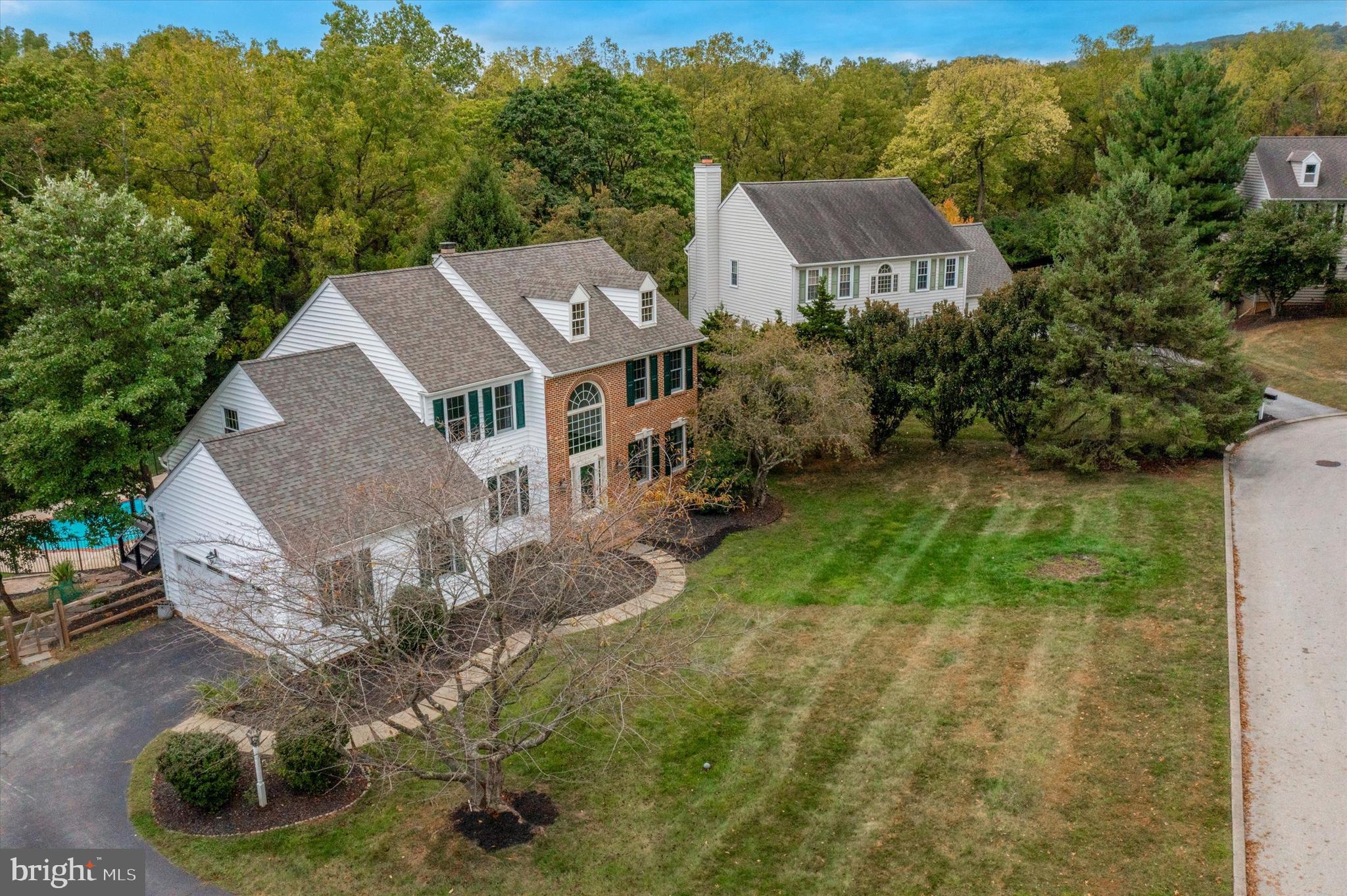 SUMMERHILL - Residential