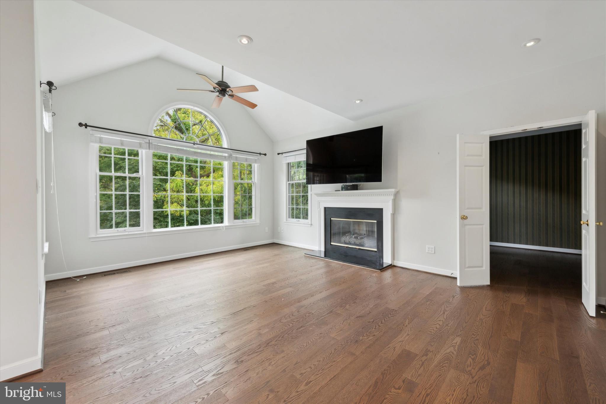 SUMMERHILL - Residential