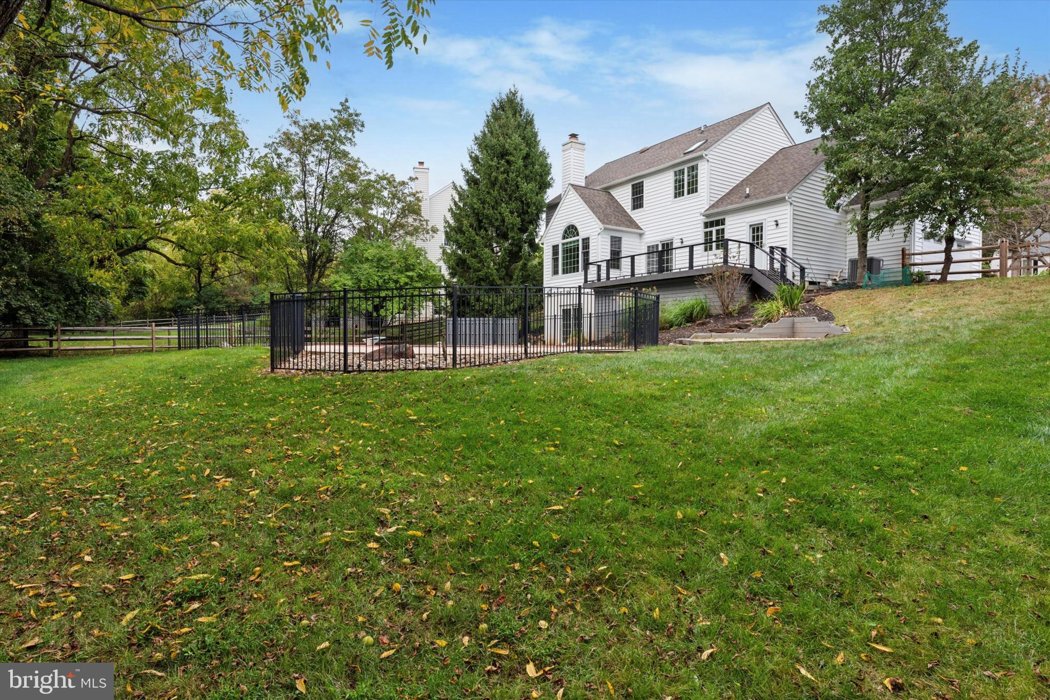 SUMMERHILL - Residential