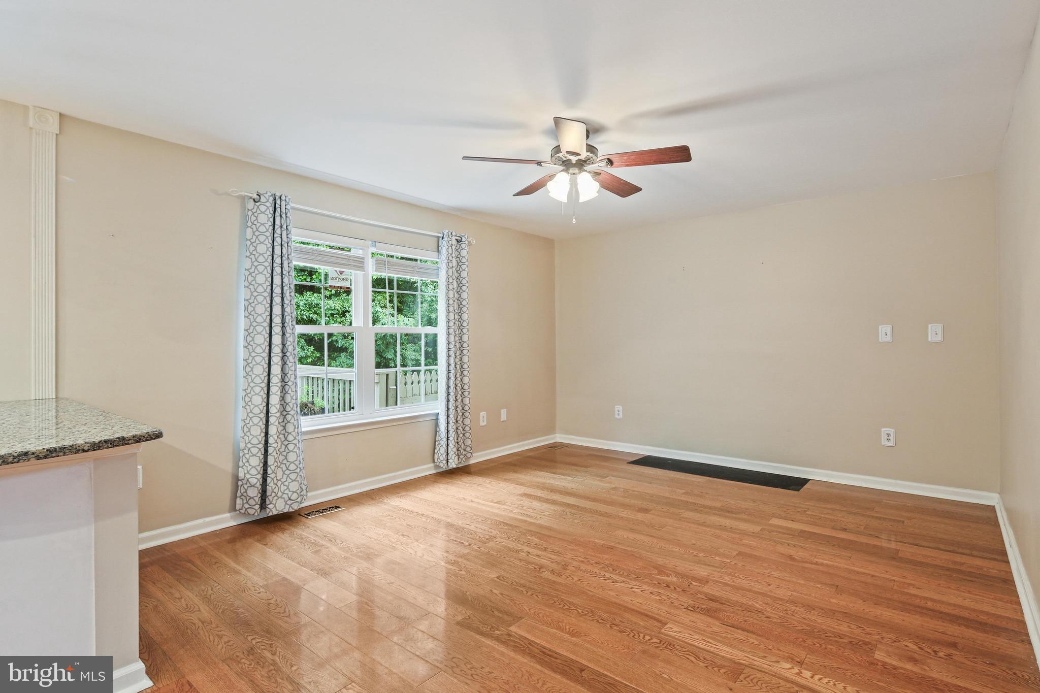 WOODS OF BAYVIEW - Residential