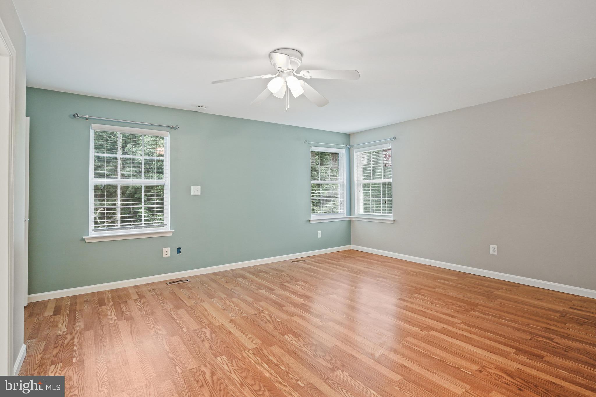 WOODS OF BAYVIEW - Residential