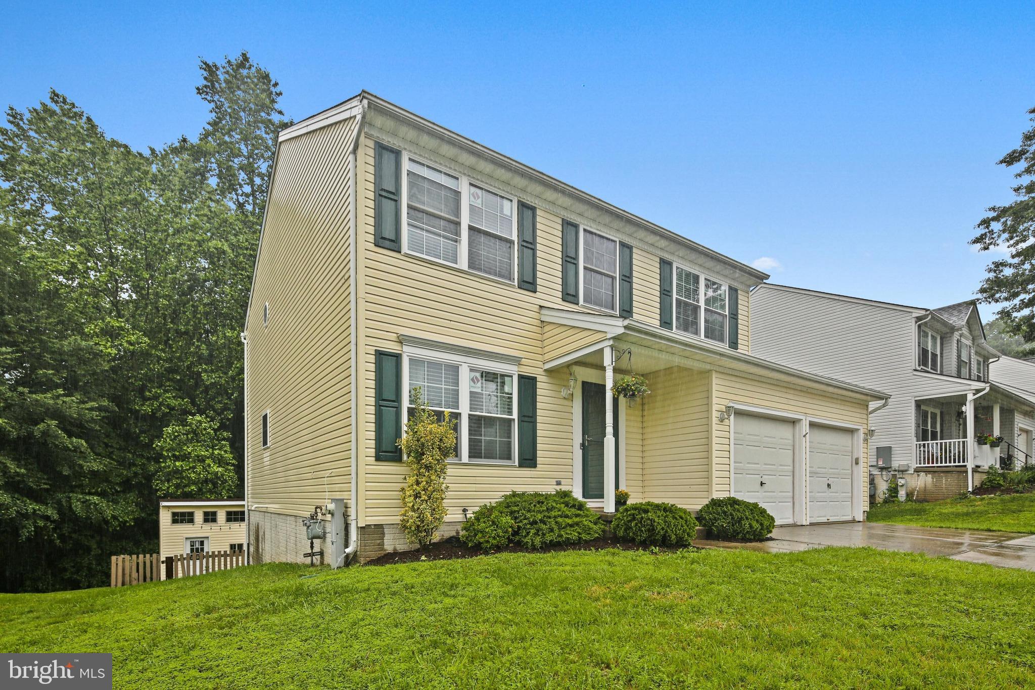 WOODS OF BAYVIEW - Residential