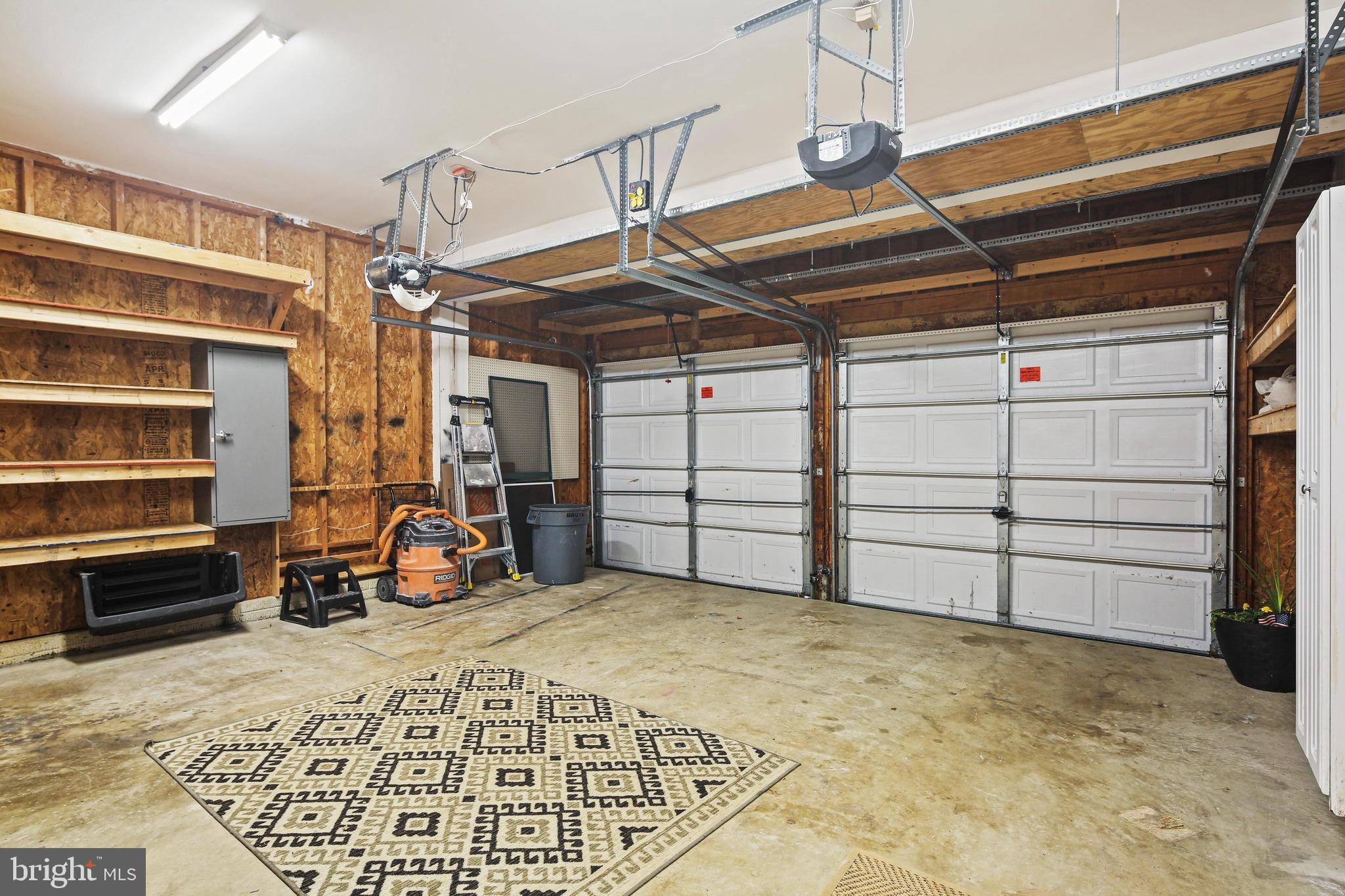 WOODS OF BAYVIEW - Residential