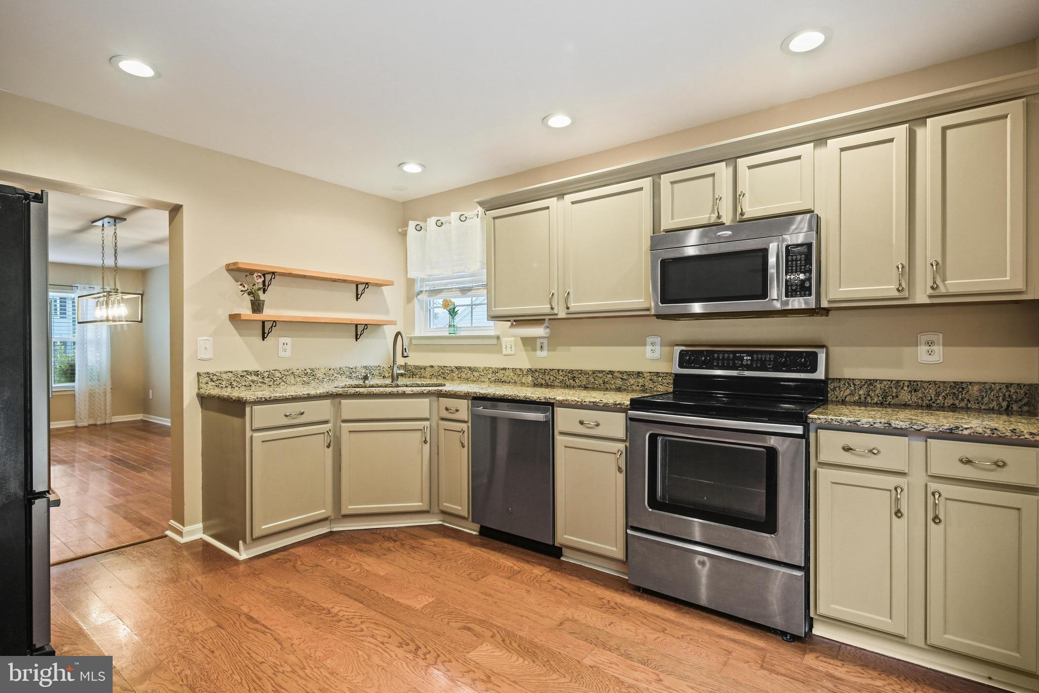 WOODS OF BAYVIEW - Residential