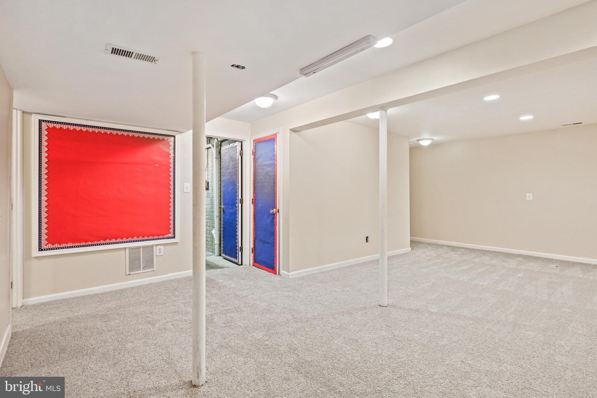 WOODS OF BAYVIEW - Residential