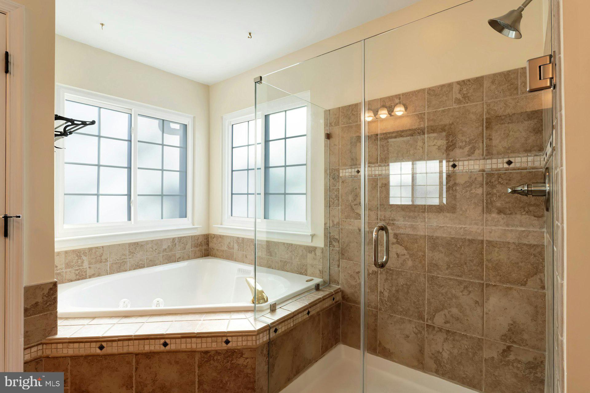 RIDGES AT ASHBURN - Residential