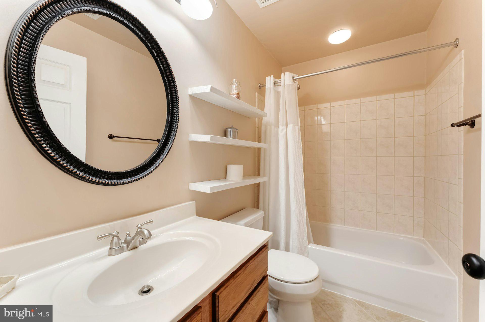 RIDGES AT ASHBURN - Residential