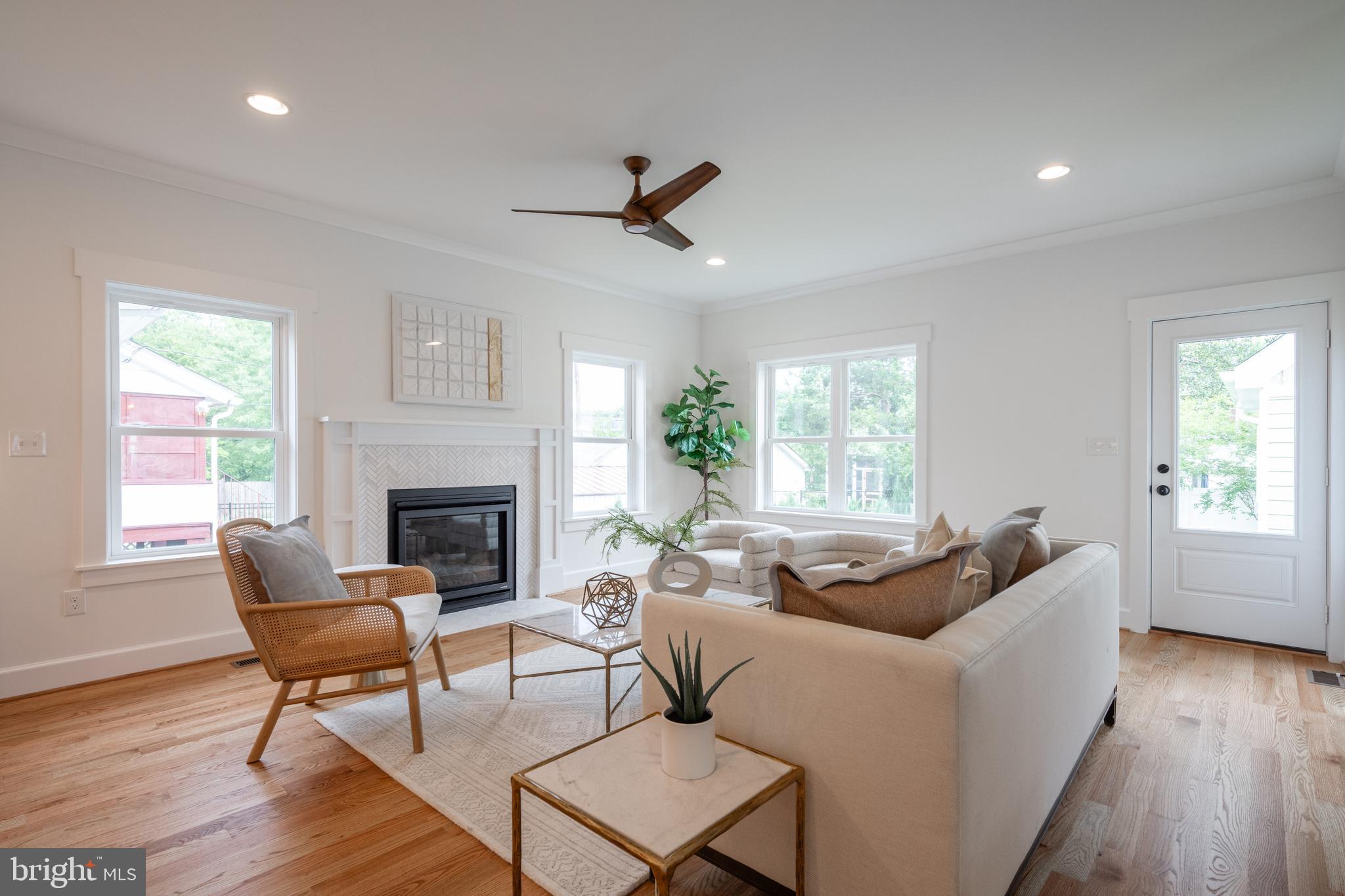 DEL RAY - Residential