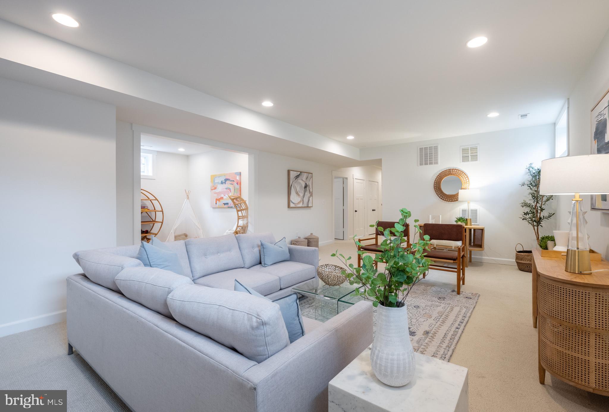 DEL RAY - Residential