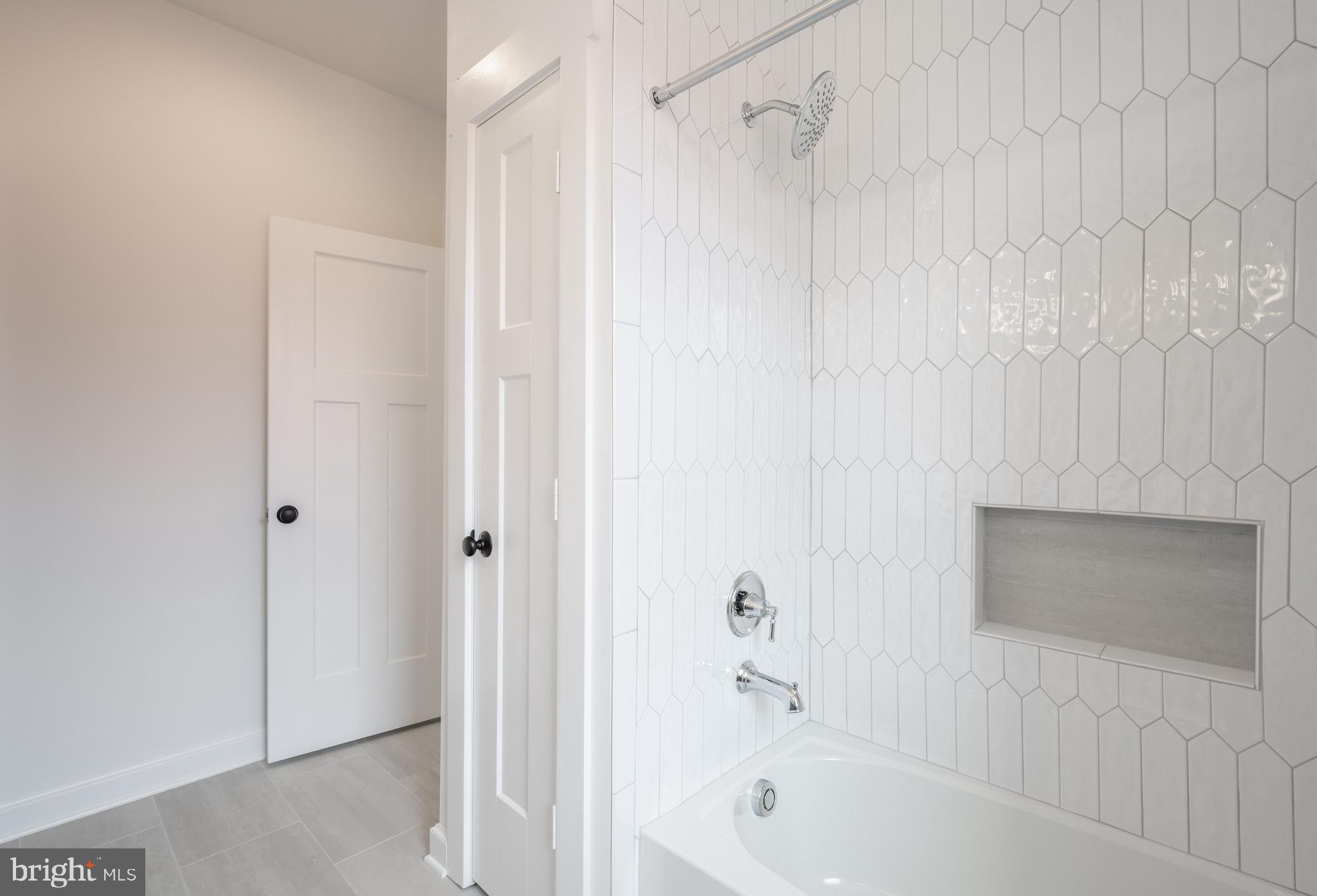 DEL RAY - Residential