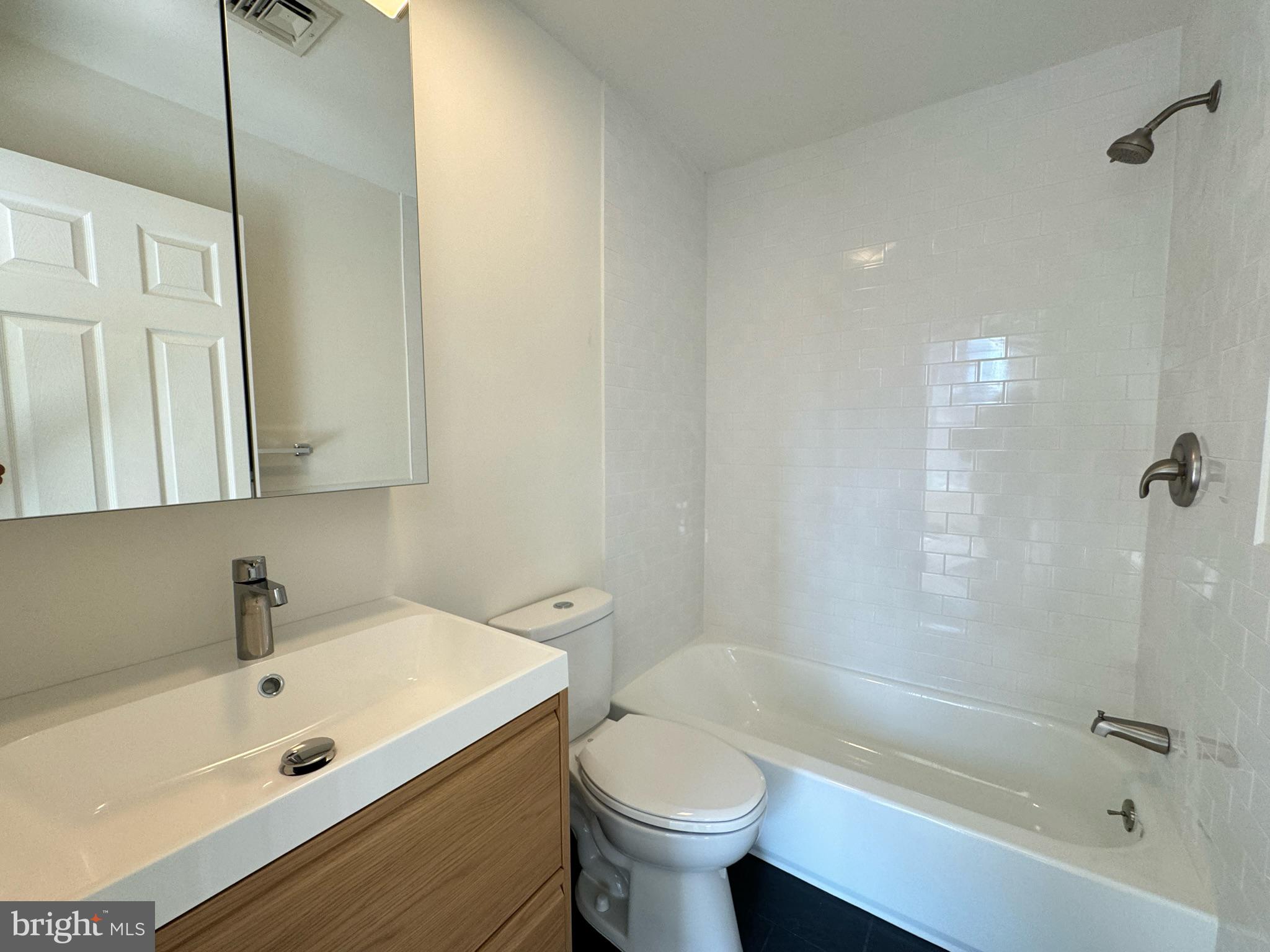 SPRING GARDEN - Residential Lease