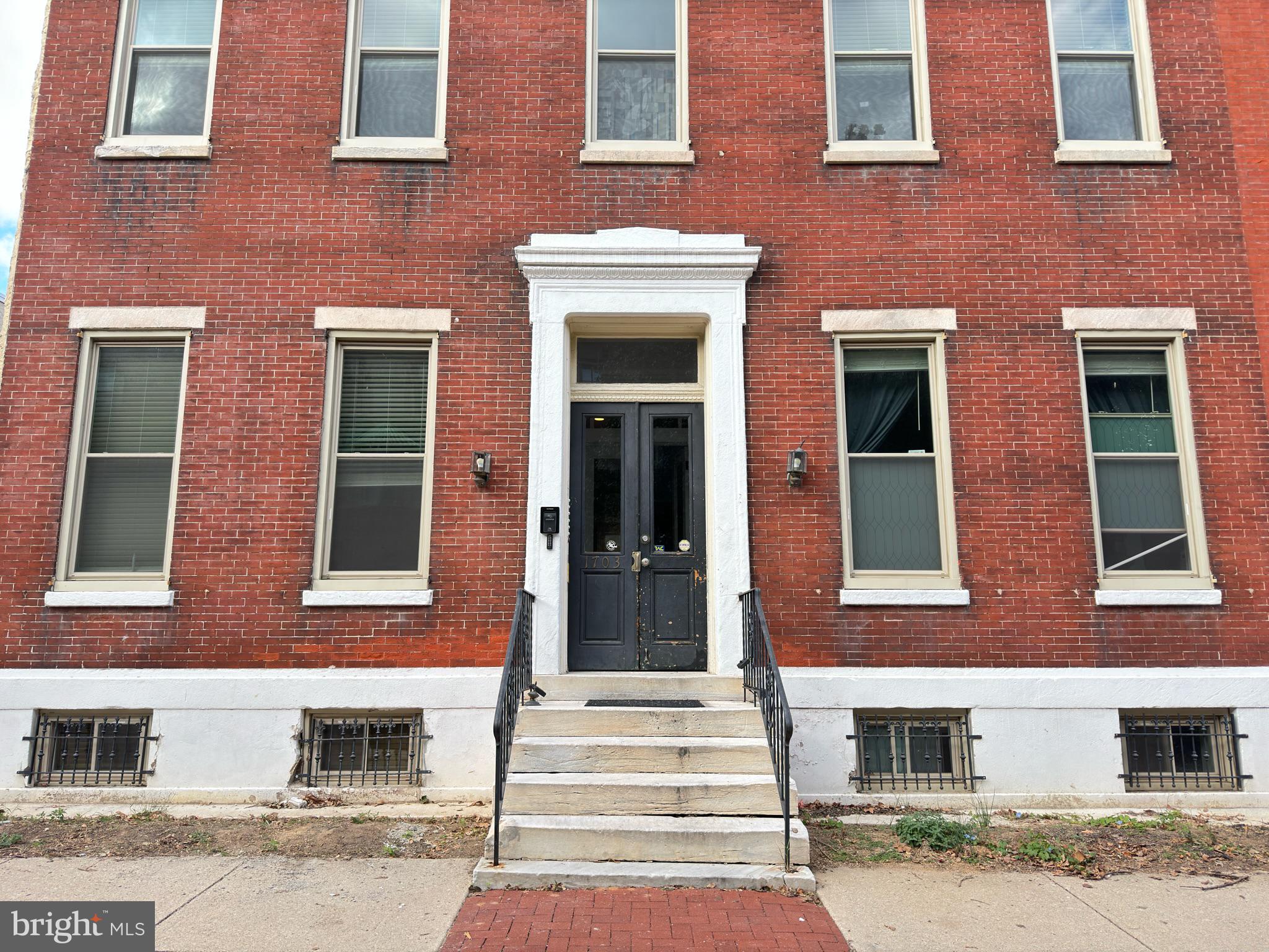 SPRING GARDEN - Residential Lease