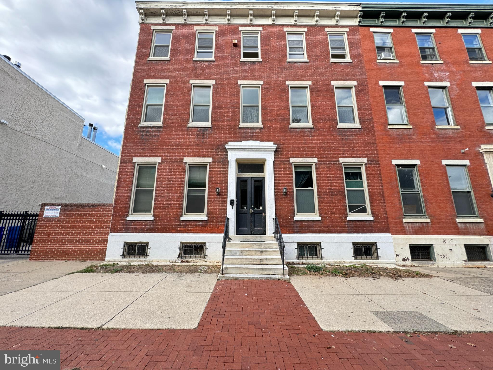 SPRING GARDEN - Residential Lease