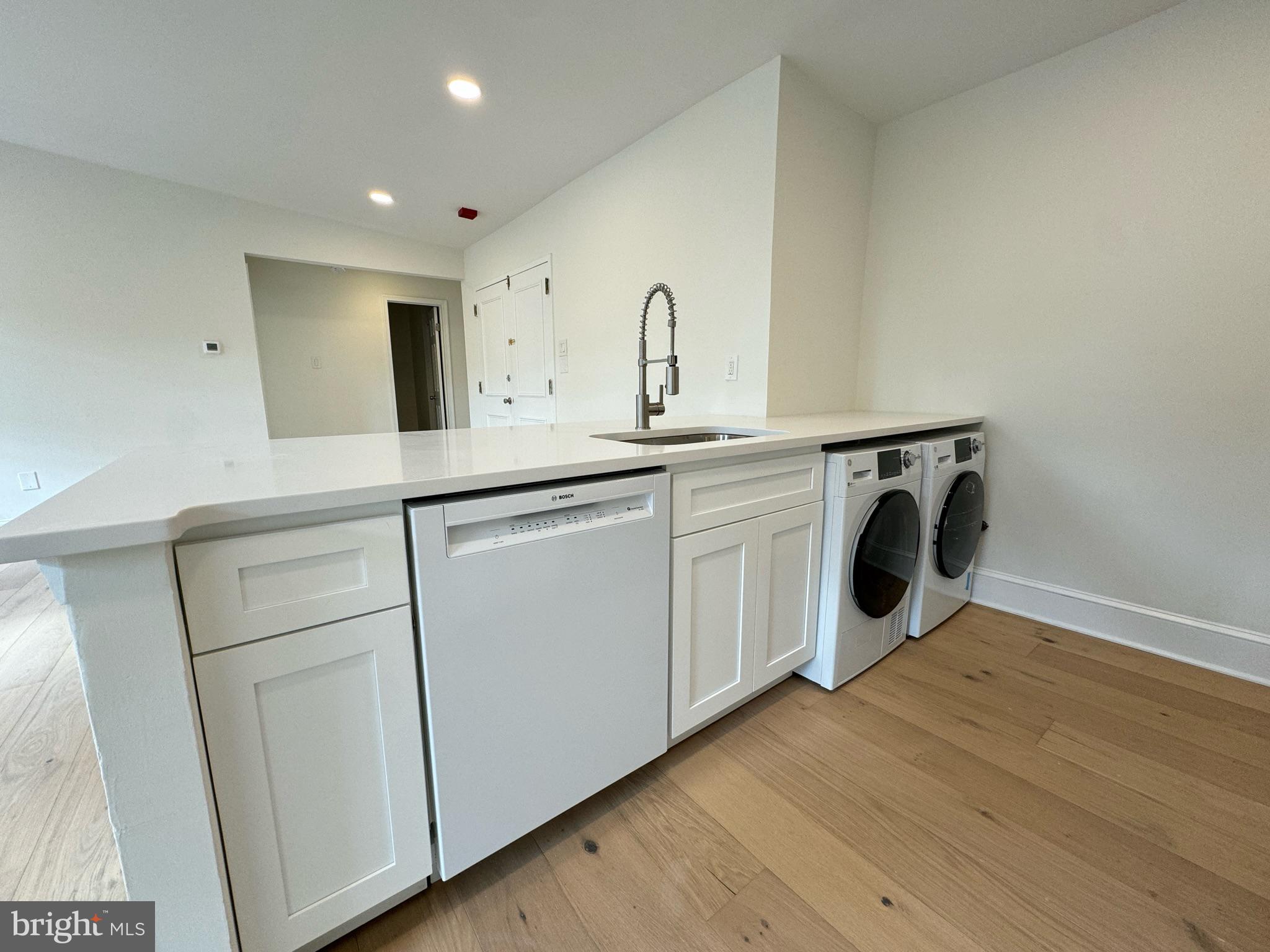 SPRING GARDEN - Residential Lease