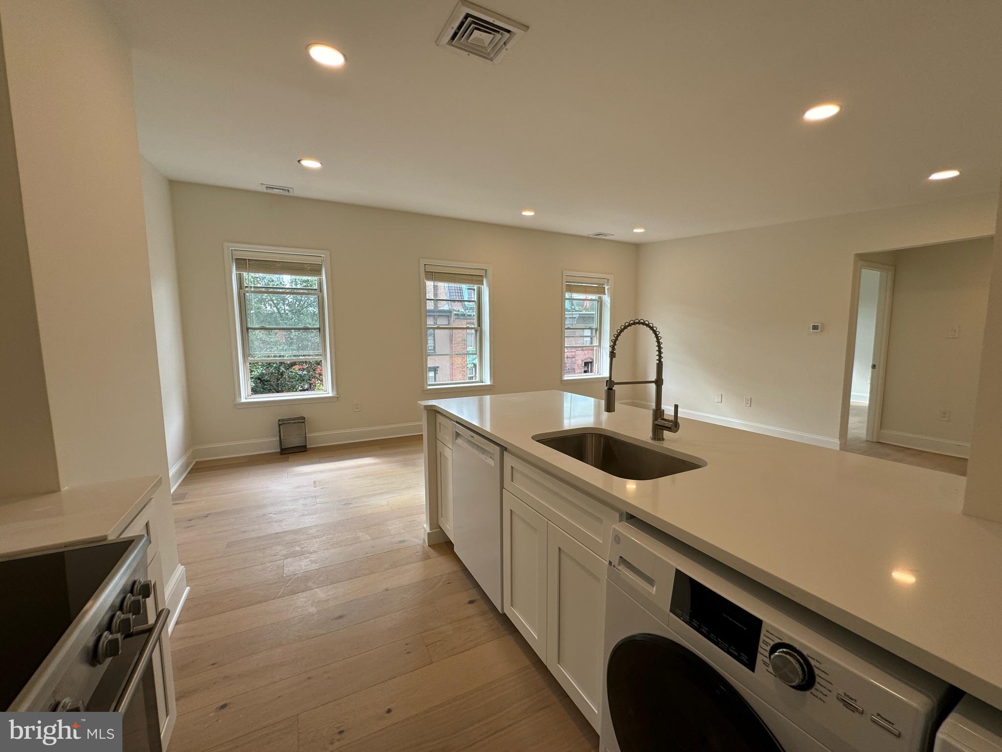 SPRING GARDEN - Residential Lease