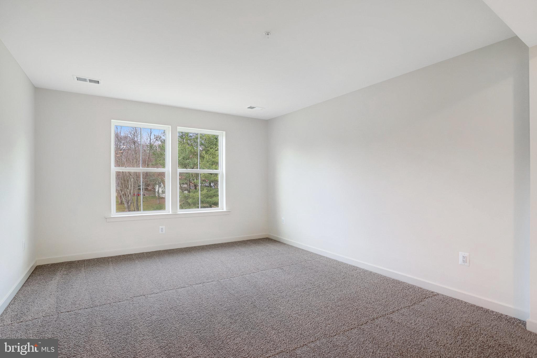 WORTHINGTON GROVE - Residential